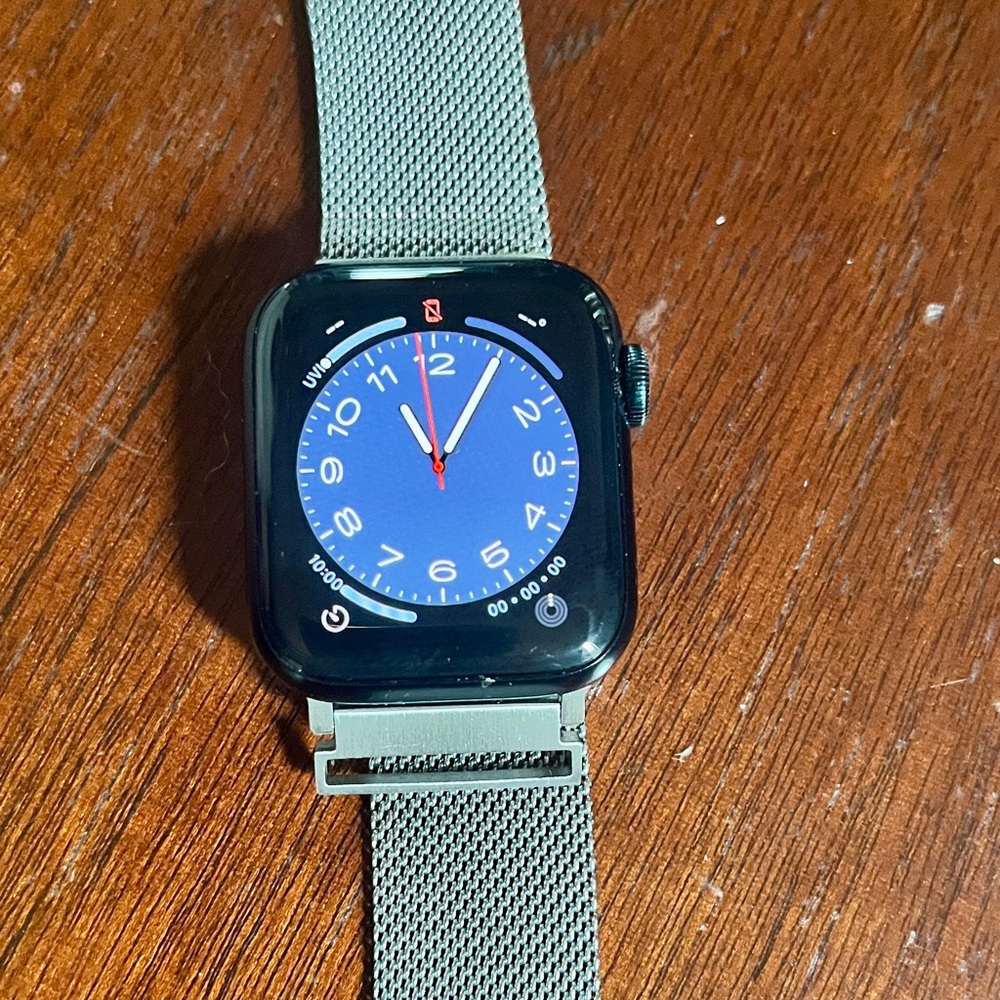 Apple Stainless Steel Smartwatch with Blue Dial and Silver Milanese Band
